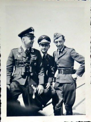 German Ww2 Photo - Decorated Luftwaffe Soldiers - Air Force