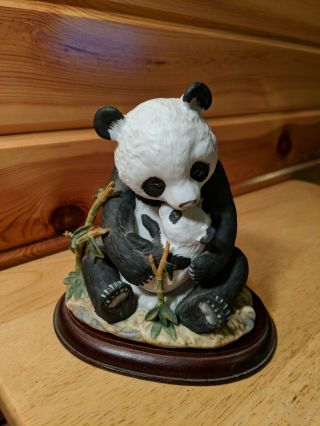 Vintage Homco Masterpiece Porcelain Panda & Baby 1988