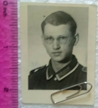 Ww2 Orig.  Photo German Soldier Portrait Uniform Ranks Glasses 1.  5 X 2.  5 Inch