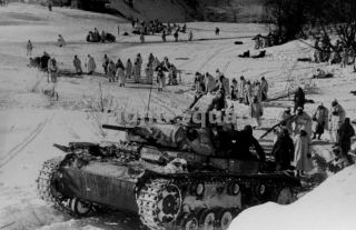 Ww2 Picture Photo Russia 1943 German Panzer Iii Tank In Winter Camo 1768