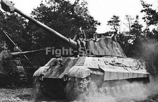 Ww2 Picture Photo 1943 An Early Production Model Of A Tiger Ii Tank 1662