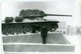 1970s Ww2 Memorial Tank Man Boy Russian Vintage Photo