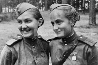 Ww2 Photo Red Army Soviet Girls,  Soldiers 991