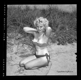 Bunny Yeager 50s Camera Negative Photograph Bottled Blonde Pin - Up Lisa Winters 2