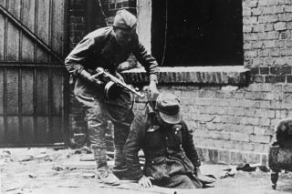 Ww2 Photo Soviet Soldier Pulls Out Of The Hatch Of A German Soldier 692