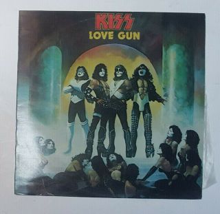 Kiss Love Gun Vinyl Lp.  Australian Pressing.  Nblp 7057 Astor Records