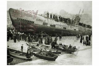 Ww1 German U - Boat Stranded On The South Coast Of England Wwi