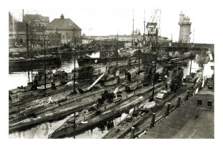 Ww1 German Navy Marine U - Boats Docked In Kiel,  C.  1917 Wwi