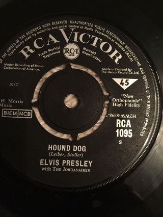 Hound Dog / Blue Suede Shoes 7 " Vinyl By Elvis Presley