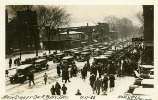 Hornell,  Ny Main Street Scene Snap Shot Real Photo 1933