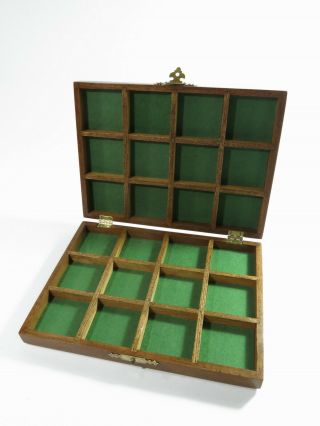 Restored Antique Mahogany Collectors Storage Box — 12 Felt Lined Spaces — 2 