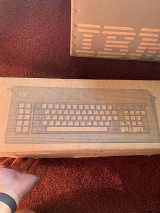 Vintage IBM 5150 PC Computer,  Dual floppy,  CGA,  Keyboard (Estate) 2