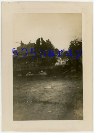 Wwii Us Gi Photo - Us Captured German Flakpanzer Iv Möbelwagen On Rail Car 1