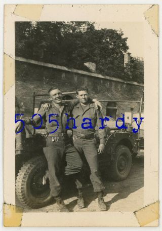 Wwii Us Gi Photo - 60th Infantry Regiment Gi W/ Us Captured German Belt & Buckle