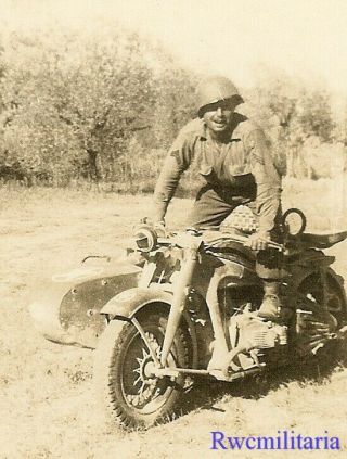 Port.  Photo: Best Us Troops W/ Captured German Zundapp Motorcycle (1)