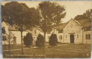Postcard Lincolnshire Wragby Turnors Alms - Houses - Old Poorhouses Charity