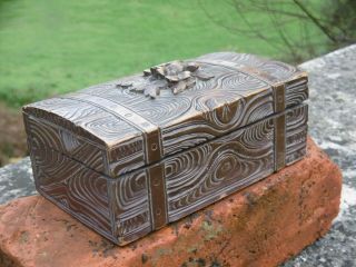 19thc BLACK FOREST OAK CARVED BOX WITH FLOWERS & STRAP DECOR 3