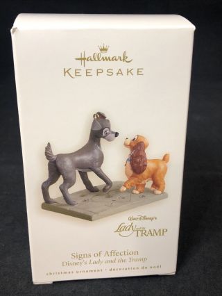 Hallmark Keepsake Ornament 2008 Signs Of Affection Disney 