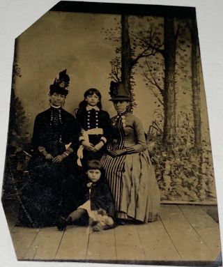 Antique Victorian American Fashion Women,  Little Girl On Floor Tintype Photo Us