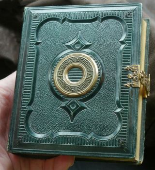 19thc Victorian Small Size Photograph Album W 25 Pages For 50 Photos