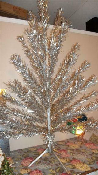 Vintage 6ft Sparkler Aluminum Christmas Tree & Rotating Lighted Color Wheel