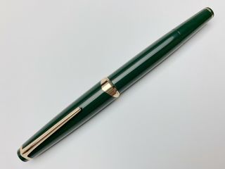 Vintage Montblanc Meisterstuck No.  12 Fountain Pen in Dark Green Color 2