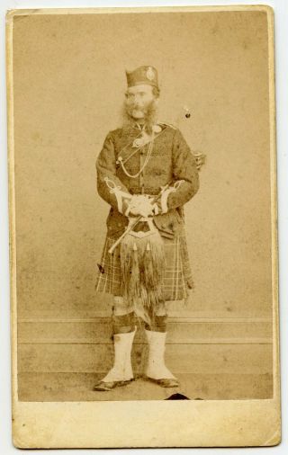 Man In Military Uniform Vintage Cdv Photo By A.  Mackenzie Birnam Scotland Uk