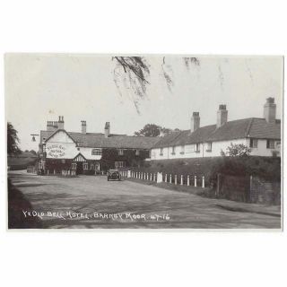 Barnby Moor Ye Ole Bell Hotel Showing Old Car,  Rp Postcard
