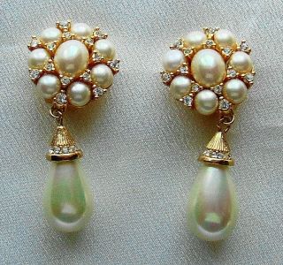 Vintage Christian Dior Pearl & Clear Rhinestone Clip On Drop Earrings A82