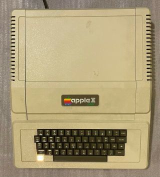Vintage APPLE II Plus Computer with 2 Disk Drives and Reference Books. 2