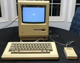 Vintage Apple Macintosh 512k W/keyboard,  Mouse,  Programmer 
