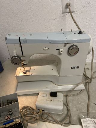 Vintage Elna SU Sewing Machine With Case Foot Pedal 2
