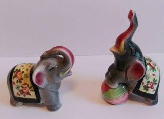 Vtg Salt & Pepper Shakers Ceramic Gray Elephants W/colorful Blankets,  2 Corks