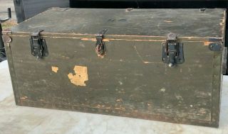 WWII DATED 1943 ANTIQUE WOOD FOOT LOCKER MILITARY US TRUNK CHEST GREEN 3