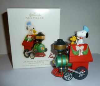Hallmark Ornament 2009 The Peanuts Gang All Aboard For Holiday Fun Snoopy Train