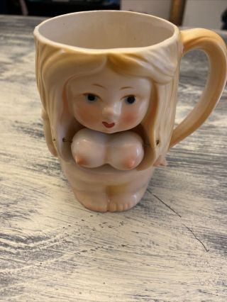 Bobble Boobs Mug Spencer Gifts Vintage Naughty Novelty Coffee Mug