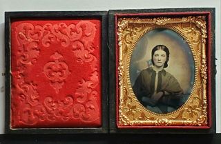 1/9th Plate Full Cased Ruby Ambrotype Of Young Woman Nh Estate 1860s