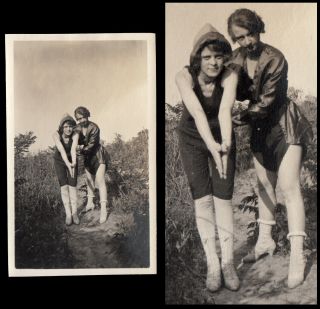 Kinky Stockings & High Heels Women Private Lesbian Trail 1920s Vintage Photo