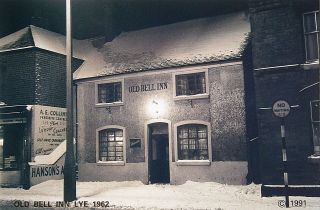Postcard - Old Bell Inn (1962) Lye,  Stourbridge,  Worcestershire - England