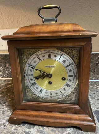 Howard Miller Westminster Chime Mantle Clock 612 - 437 No.  141 Vintage Key