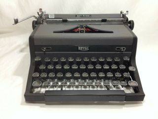 Vintage 1948 Royal Quiet Deluxe Portable Typewriter,  Serviced,  Exc.