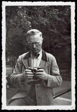 Camera Vintage Photo Photographer With A Camera Leica (3584)