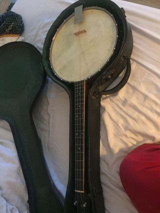 Vintage Slingerland Tenor Banjo,  17 Frets W/ Case