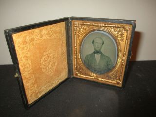 Antique Civil War Era Tin Type Picture Daguerreotype Leather Case Gentleman Man