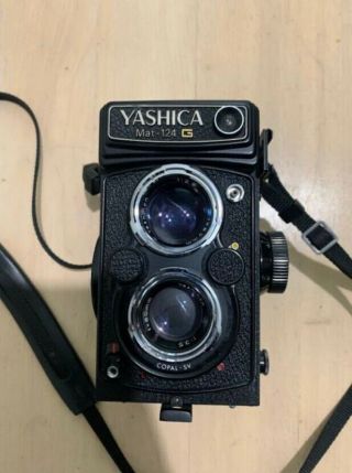 Yashica Mat - 124g Medium Format 6x6 Black Vintage Tlr Film Camera
