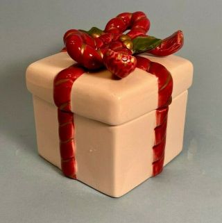 Vtg.  Fitz & Floyd Ceramic Christmas Trinket Lidded Box / White With Red Tied Bow