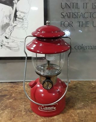 Vintage Coleman Single Mantle Gas Camp Lantern Model 200a,  Date 9 - 79 Runs Bright
