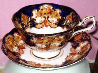 Royal Albert Cobalt & Gold " Heirloom " Imari Tea Cup And Saucer Wide Teacup