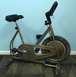 Vintage Schwinn Dx 900 Exercise Bike With Upgraded Seat
