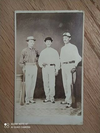 Antique Cdv Photo Of 3 Gentlemen Cricketers Bats Ball Caps Sporting